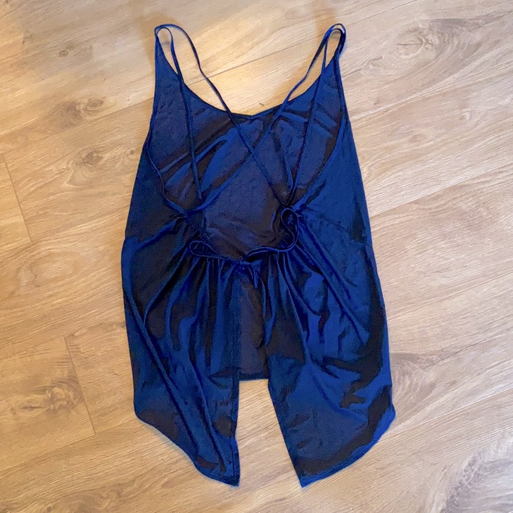 Lululemon Tank (open back/tie back)